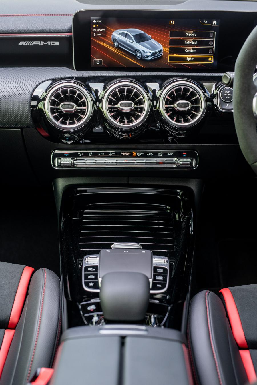 Интерьер Mercedes-AMG CLA45 S 4Matic+ (C118) 2020 года  (MY) (фото 27 из 38)